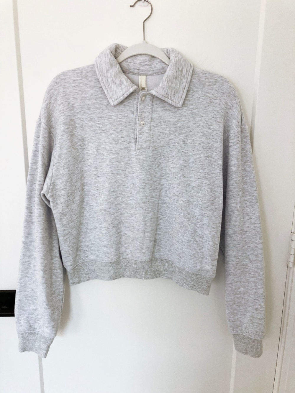 Skims Cotton Fleece Polo Sweatshirt In Light Heather Gray - S